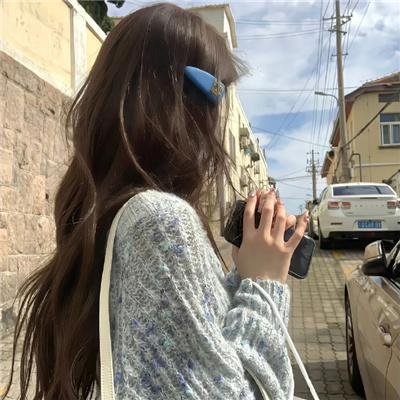 背带短裤丧尸来袭